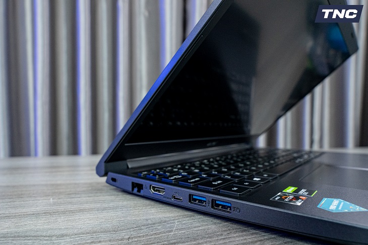 Laptop Acer Aspire 7 A715-75G-58U4 3